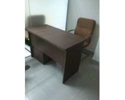 Thanh Lý Bàn Làm Việc MFC Malaysia 1m2